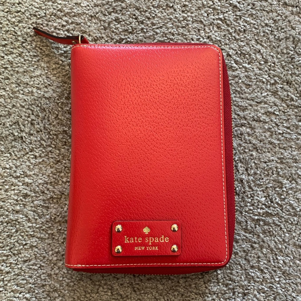 Beautiful Kate Spade planner.